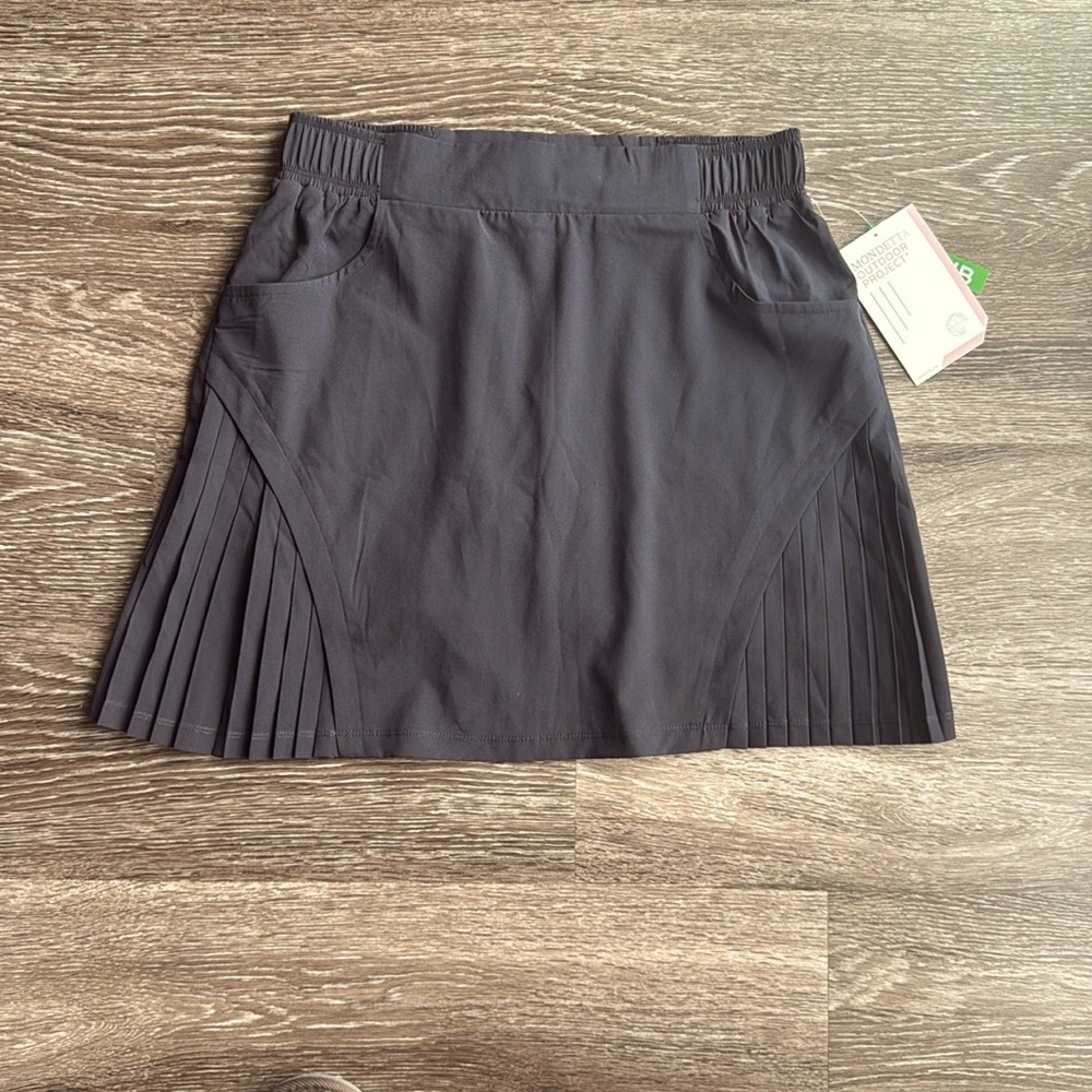 NWT Mondetta Black Pleated Athletic Skirt
